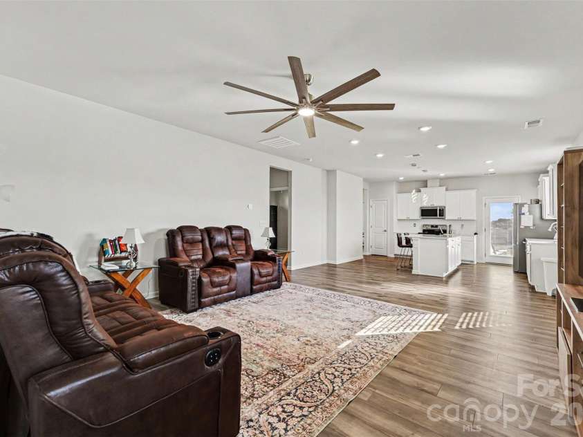 5192 Duck Lane, Catawba, NC 28609.  MLS# CAR4405206, YatesRealty ID 38879. 