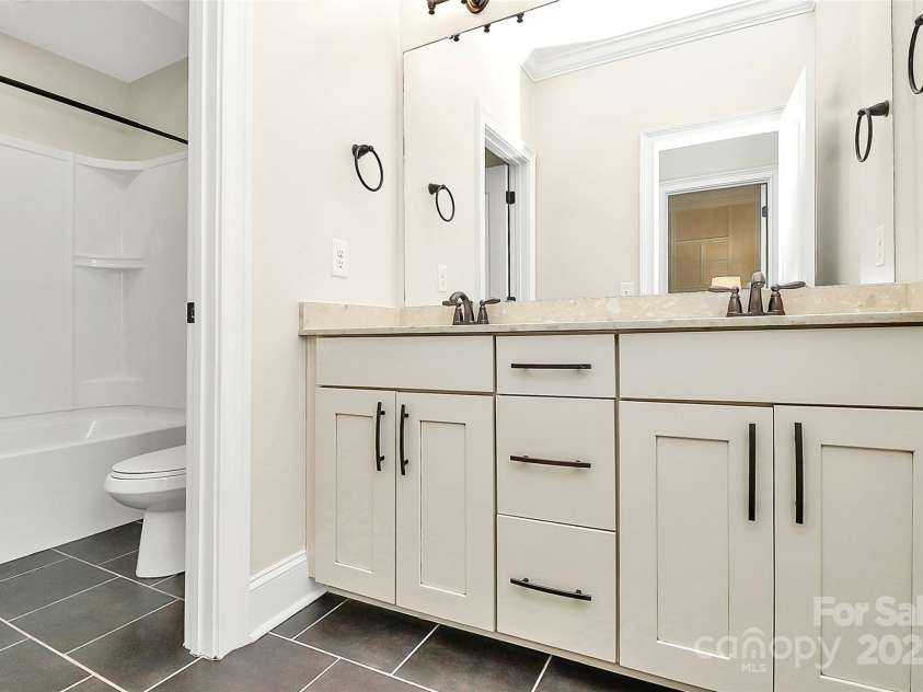 11052 Preservation Park Drive, Charlotte, NC 28214.  MLS# CAR4260654, YatesRealty ID 3888. 