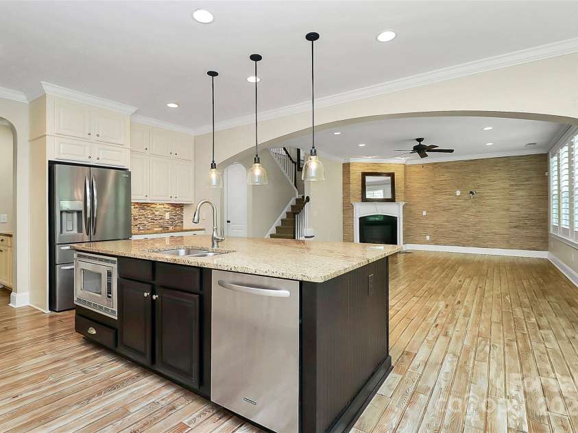 11052 Preservation Park Drive, Charlotte, NC 28214.  MLS# CAR4260654, YatesRealty ID 3888. 