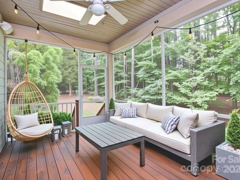 11052 Preservation Park Drive, Charlotte, NC 28214.  MLS# CAR4260654, YatesRealty ID 3888. 