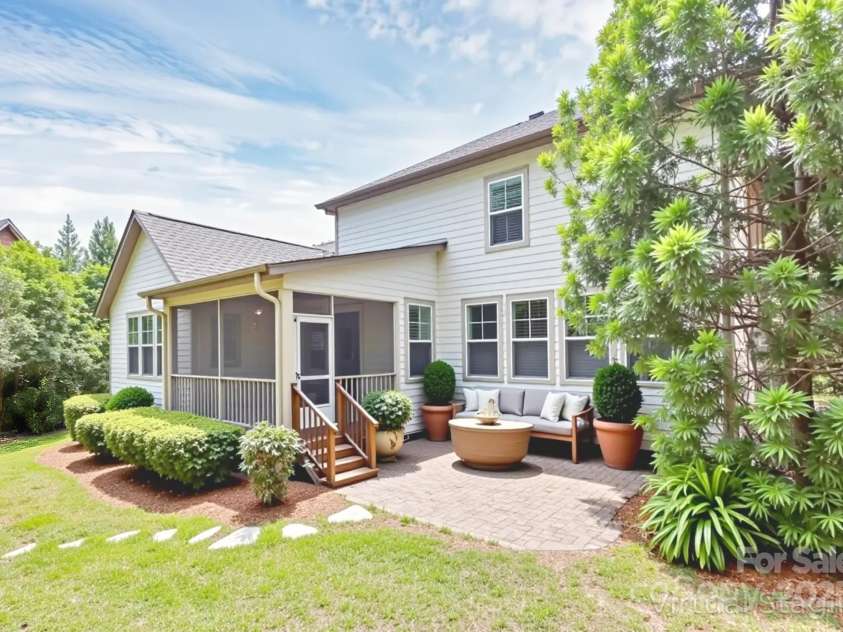 11052 Preservation Park Drive, Charlotte, NC 28214.  MLS# CAR4260654, YatesRealty ID 3888. 