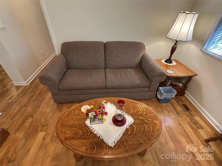 121 Cardinal Drive, New London, NC 28127.  MLS# CAR4314481, YatesRealty ID 3888. 