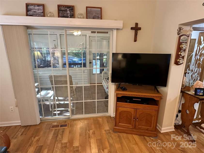 121 Cardinal Drive, New London, NC 28127.  MLS# CAR4314481, YatesRealty ID 3888. 