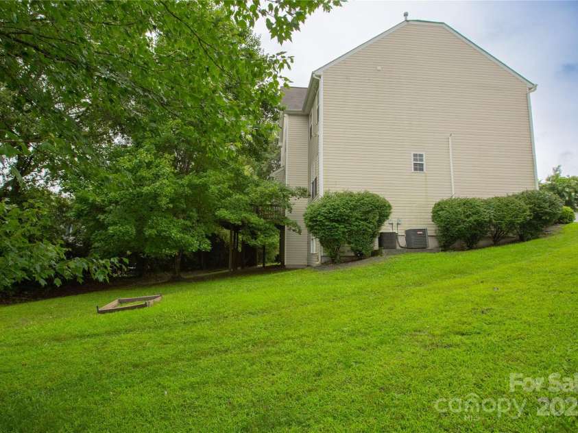 3510 Meadow Glen Court, Clemmons, NC 27012.  MLS# CAR4301032, YatesRealty ID 3888. 