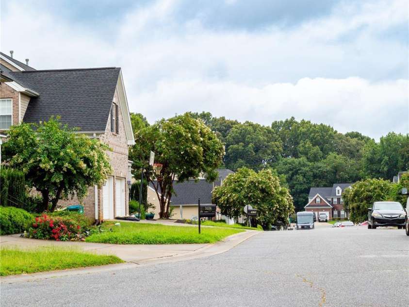 3510 Meadow Glen Court, Clemmons, NC 27012.  MLS# CAR4301032, YatesRealty ID 3888. 