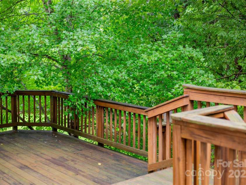 3510 Meadow Glen Court, Clemmons, NC 27012.  MLS# CAR4301032, YatesRealty ID 3888. 