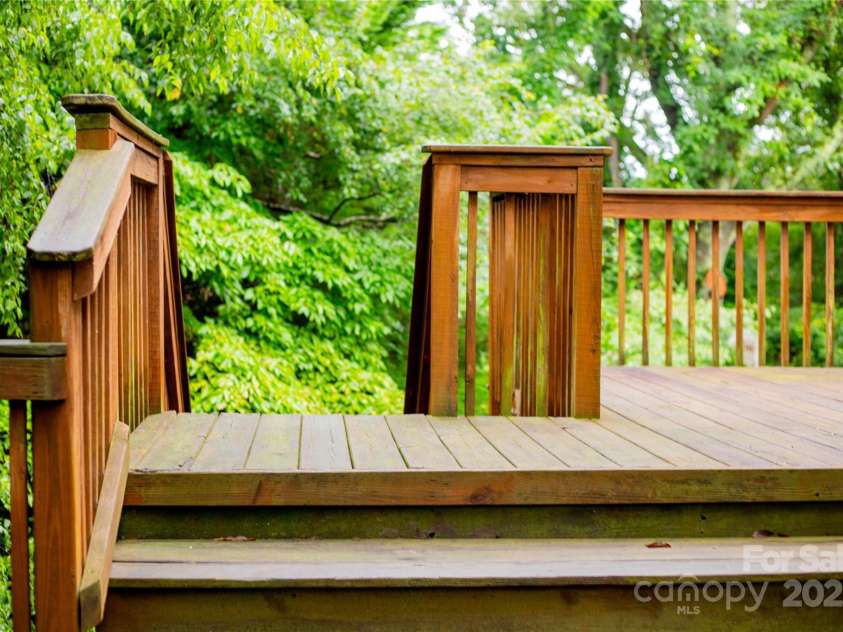 3510 Meadow Glen Court, Clemmons, NC 27012.  MLS# CAR4301032, YatesRealty ID 3888. 