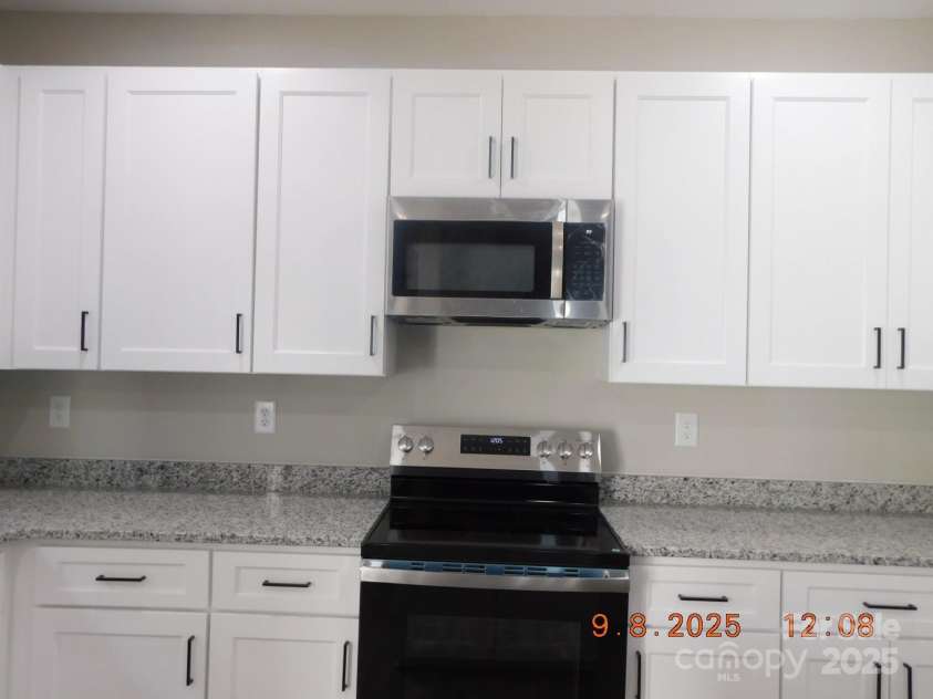 3510 Meadow Glen Court, Clemmons, NC 27012.  MLS# CAR4301032, YatesRealty ID 3888. 