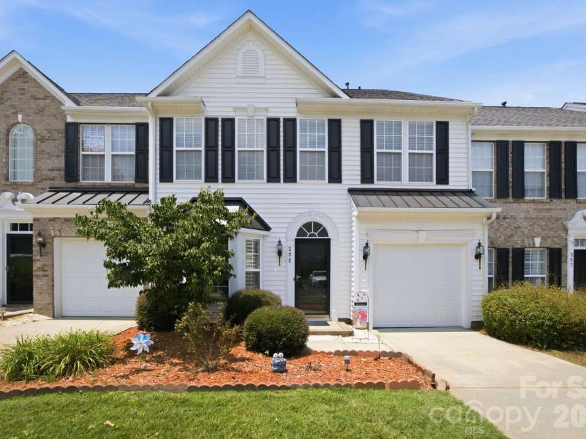255 Horizon Circle, Rock Hill, SC 29732.  MLS# CAR4401008, YatesRealty ID 38880. 