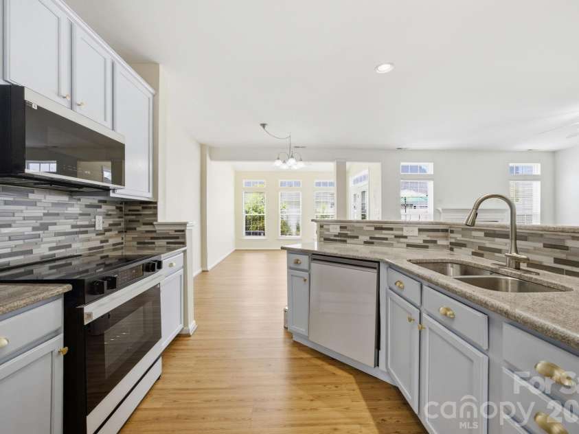 255 Horizon Circle, Rock Hill, SC 29732.  MLS# CAR4401008, YatesRealty ID 38880. 