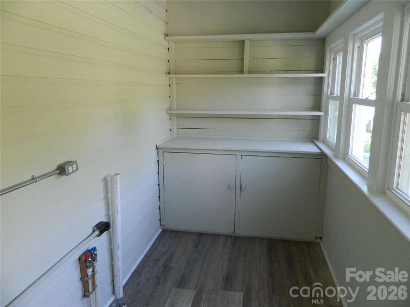 129 Edgebrook Place, Lenoir, NC 28645.  MLS# CAR4395446, YatesRealty ID 38883. 