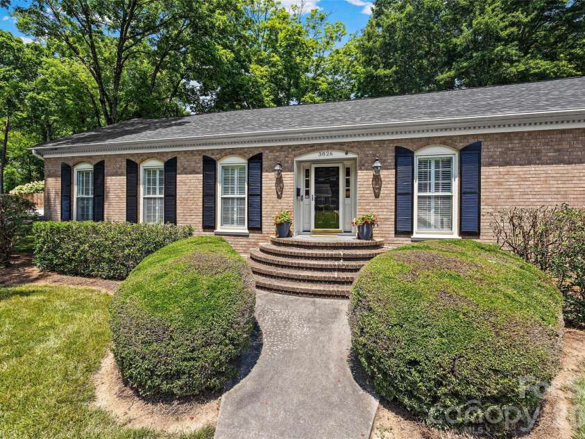 3826 Severn Avenue, Charlotte, NC 28210.  MLS# CAR4399028, YatesRealty ID 38884. 