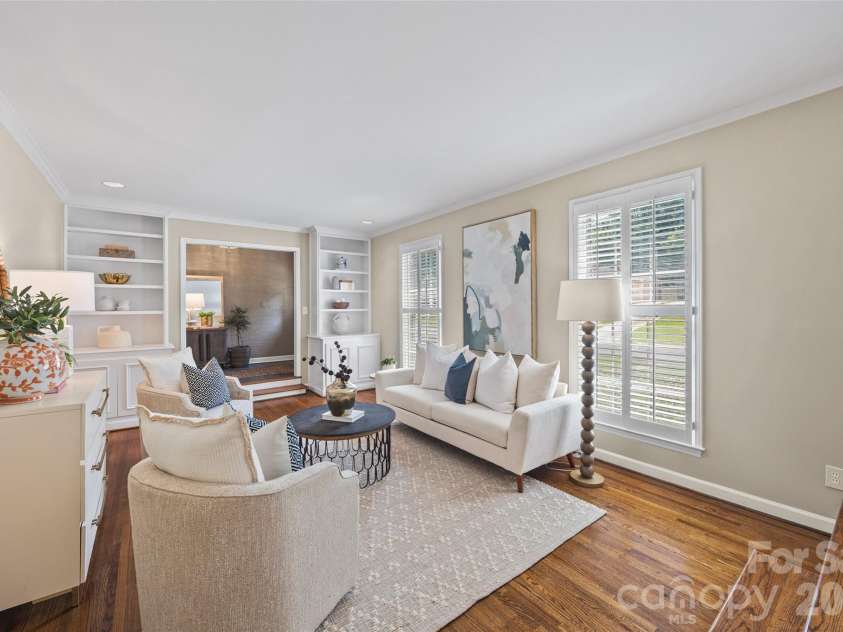 3826 Severn Avenue, Charlotte, NC 28210.  MLS# CAR4399028, YatesRealty ID 38884. 