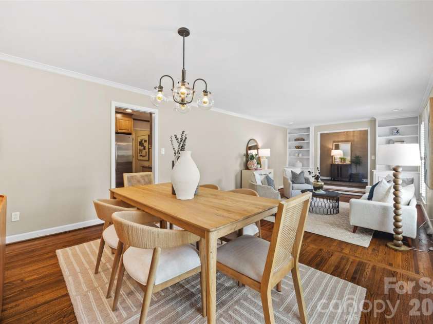 3826 Severn Avenue, Charlotte, NC 28210.  MLS# CAR4399028, YatesRealty ID 38884. 