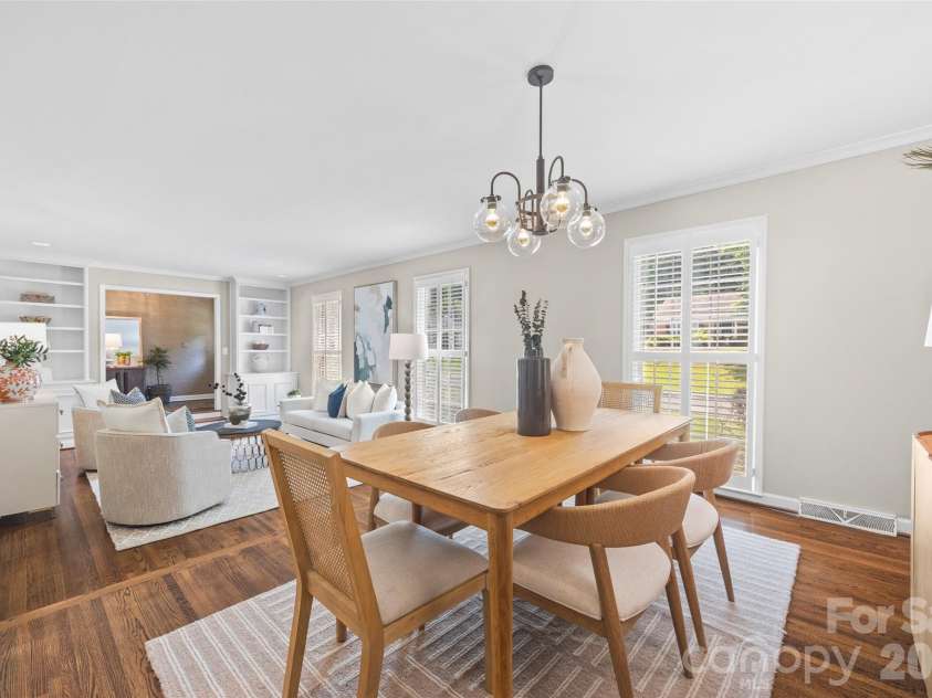 3826 Severn Avenue, Charlotte, NC 28210.  MLS# CAR4399028, YatesRealty ID 38884. 