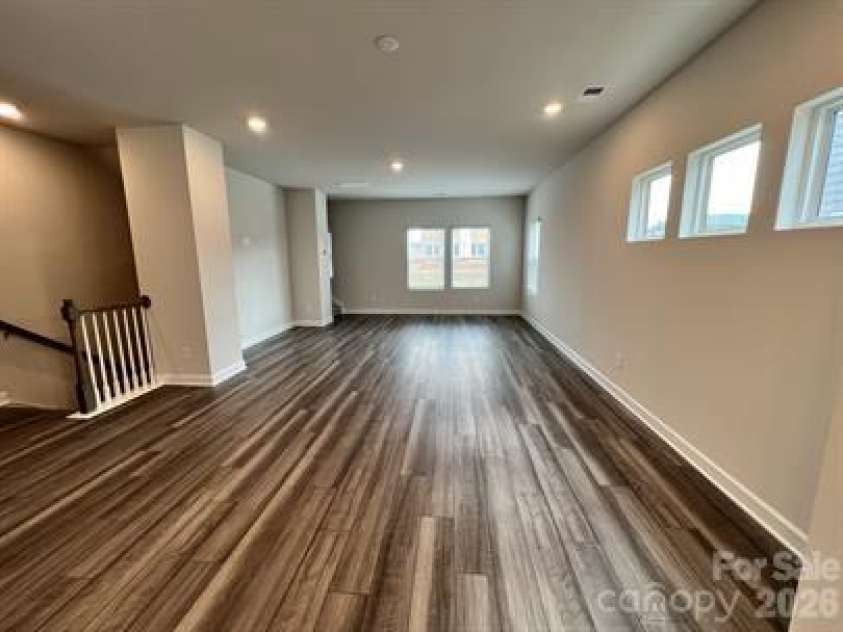 3754 Memorial Parkway, Charlotte, NC 28217.  MLS# CAR4361248, YatesRealty ID 38885. 