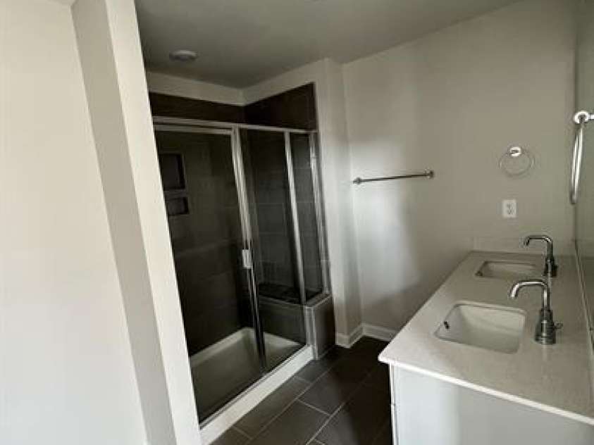 3754 Memorial Parkway, Charlotte, NC 28217.  MLS# CAR4361248, YatesRealty ID 38885. 