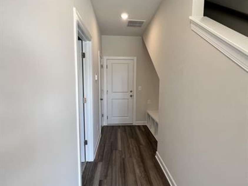 3754 Memorial Parkway, Charlotte, NC 28217.  MLS# CAR4361248, YatesRealty ID 38885. 