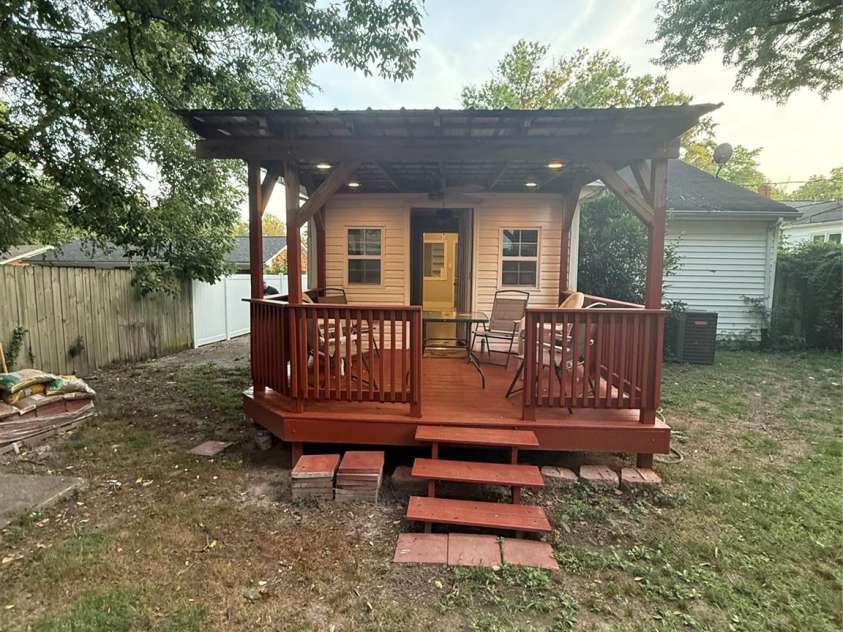 4220 Harvard Avenue, Greensboro, NC 27407.  MLS# CAR4405313, YatesRealty ID 38886. Back Deck