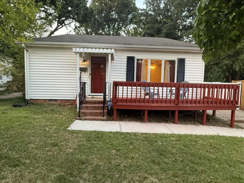 4220 Harvard Avenue, Greensboro, NC 27407.  MLS# CAR4405313, YatesRealty ID 38886. Front deck