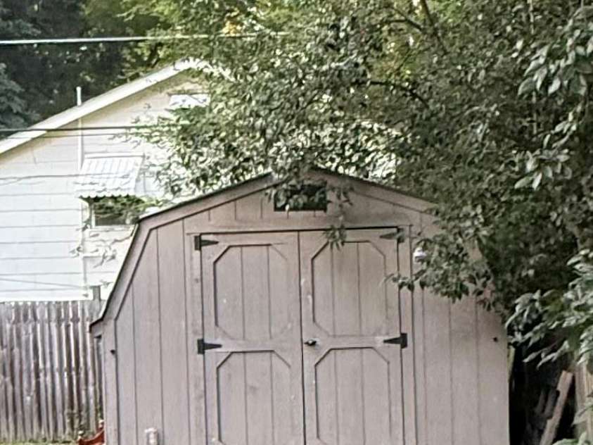 4220 Harvard Avenue, Greensboro, NC 27407.  MLS# CAR4405313, YatesRealty ID 38886. Storage building
