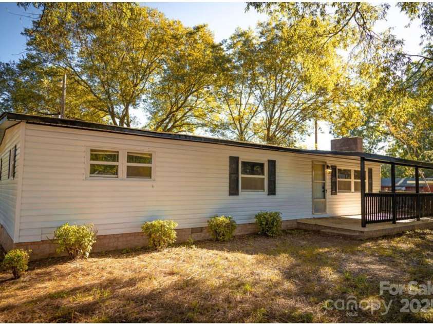 45625 Broadway Road, Albemarle, NC 28001.  MLS# CAR4332917, YatesRealty ID 3889. 
