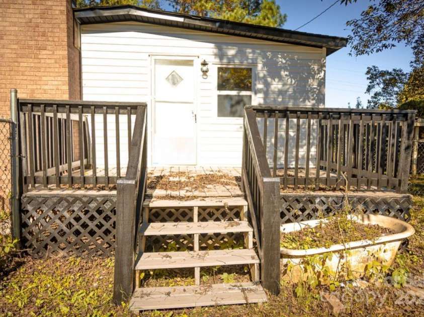 45625 Broadway Road, Albemarle, NC 28001.  MLS# CAR4332917, YatesRealty ID 3889. 