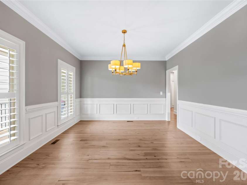 179 Hidden Meadows Drive, Mooresville, NC 28117.  MLS# CAR4406163, YatesRealty ID 38892. Dining
