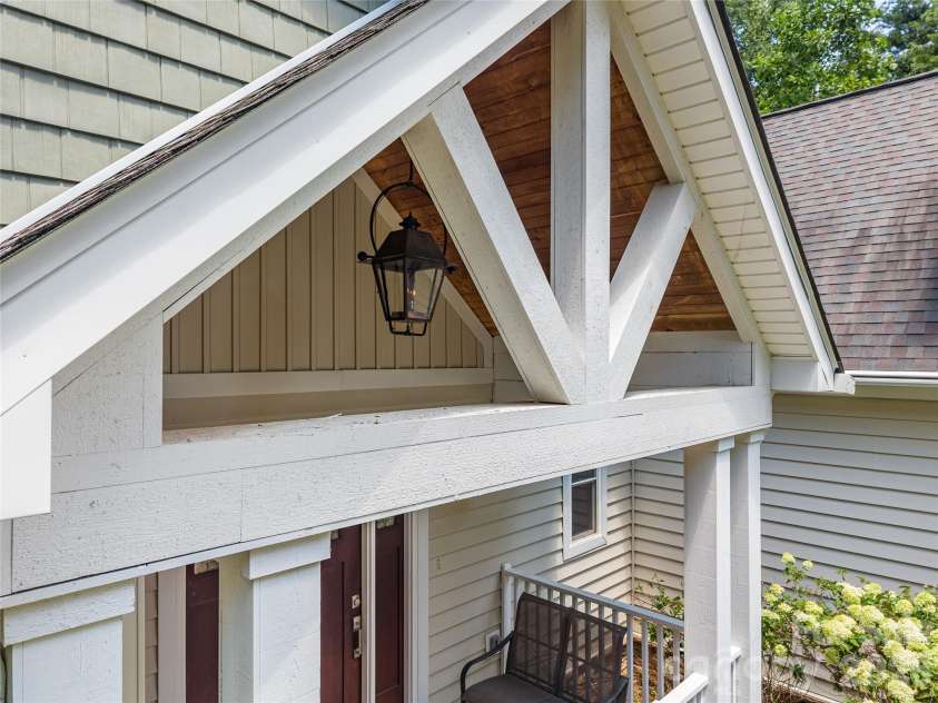 240 Persimmon Hill Drive, Columbus, NC 28722.  MLS# CAR4405734, YatesRealty ID 38895. 