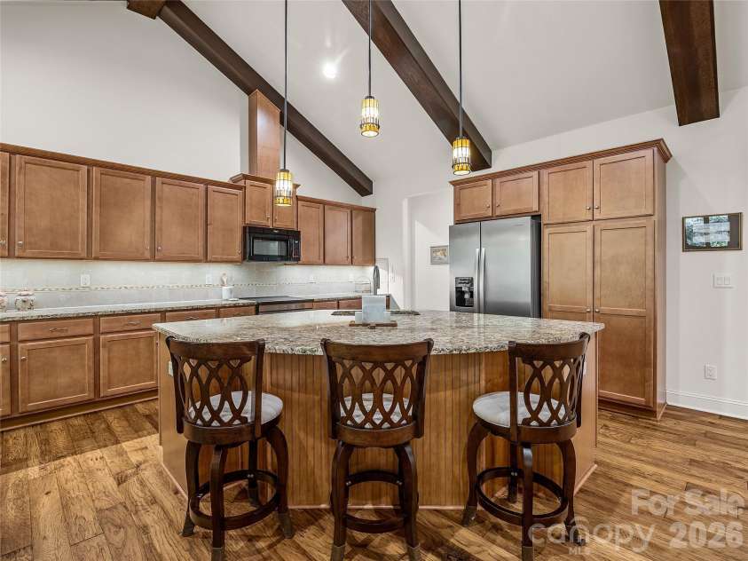 240 Persimmon Hill Drive, Columbus, NC 28722.  MLS# CAR4405734, YatesRealty ID 38895. 