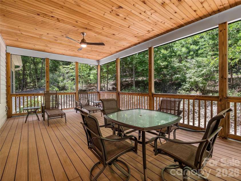 240 Persimmon Hill Drive, Columbus, NC 28722.  MLS# CAR4405734, YatesRealty ID 38895. 