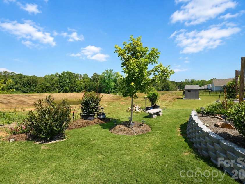 2826 Legacy Ridge Lane, Catawba, NC 28609.  MLS# CAR4405715, YatesRealty ID 38898. 