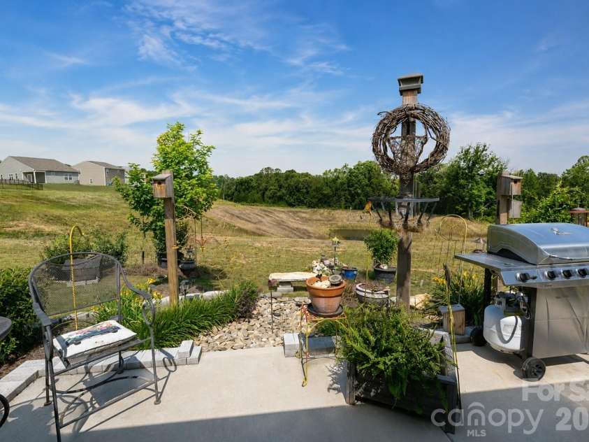2826 Legacy Ridge Lane, Catawba, NC 28609.  MLS# CAR4405715, YatesRealty ID 38898. Backyard view