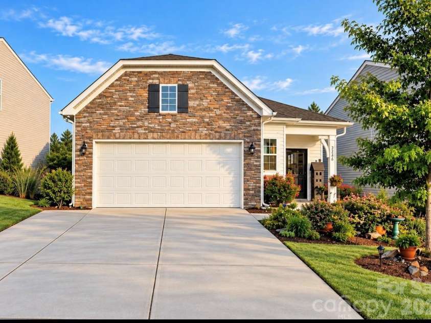 2826 Legacy Ridge Lane, Catawba, NC 28609.  MLS# CAR4405715, YatesRealty ID 38898. Front of Home