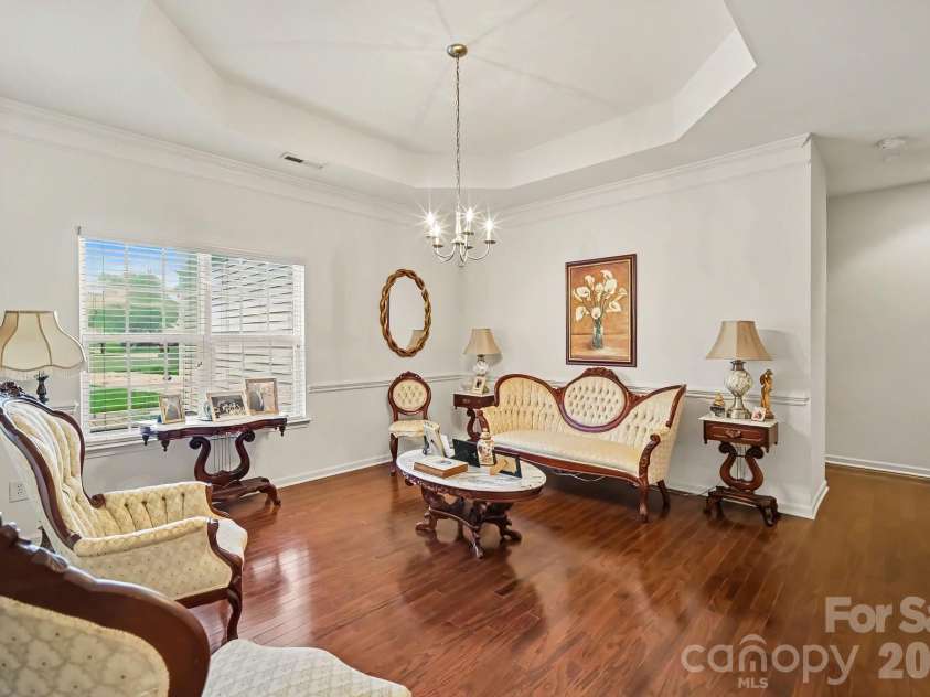6900 Daisy Bee Court, Charlotte, NC 28126.  MLS# CAR4405840, YatesRealty ID 38899. Dining Room