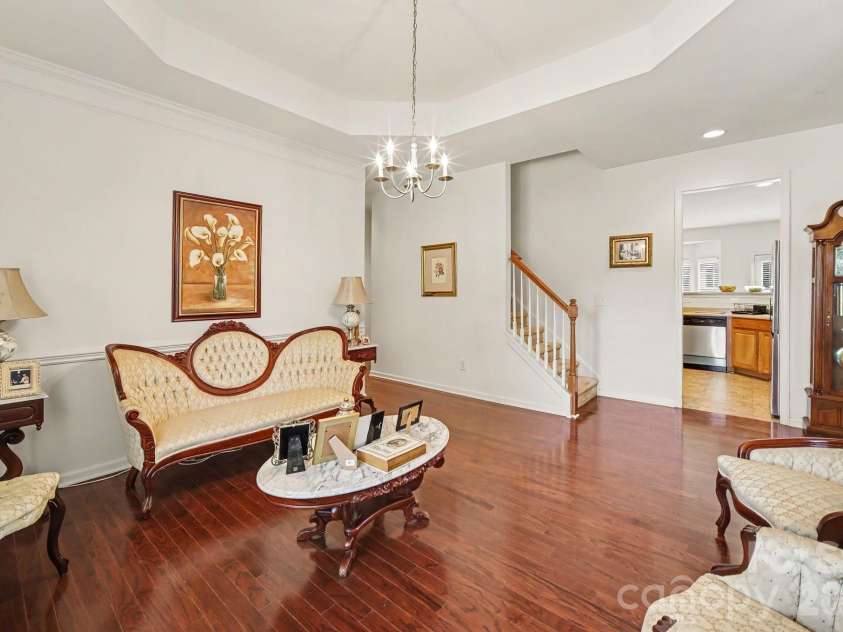 6900 Daisy Bee Court, Charlotte, NC 28126.  MLS# CAR4405840, YatesRealty ID 38899. Dining Room