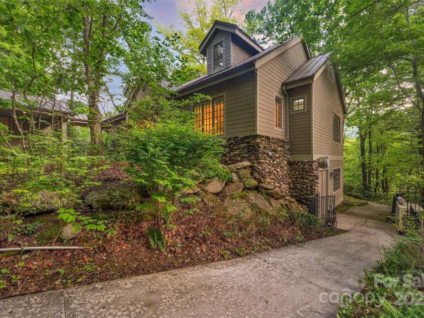 1957 & 1923 Cold Mountain Road, Lake Toxaway, NC 28747.  MLS# CAR4259671, YatesRealty ID 389. 