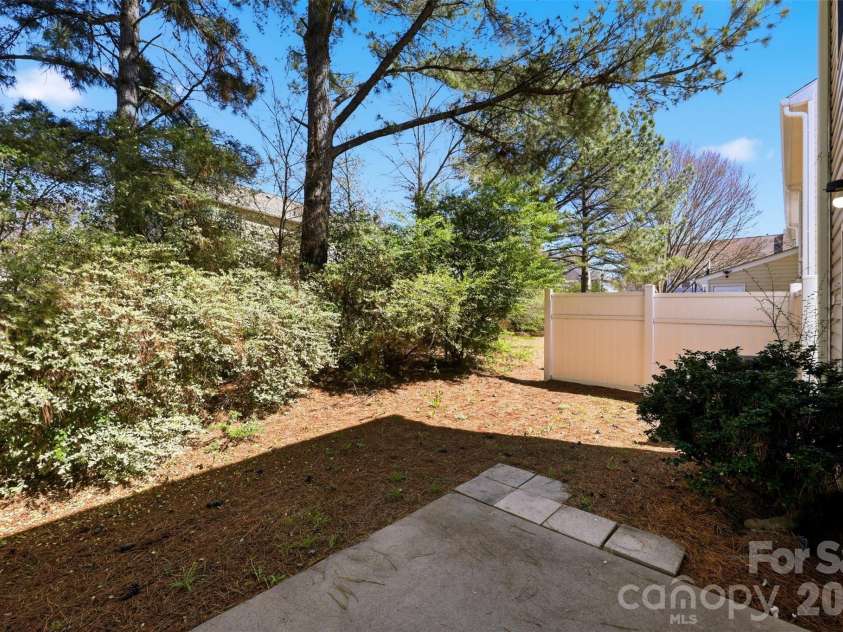 212 Primrose Walk, Fort Mill, SC 29715.  MLS# CAR4356540, YatesRealty ID 3890. 