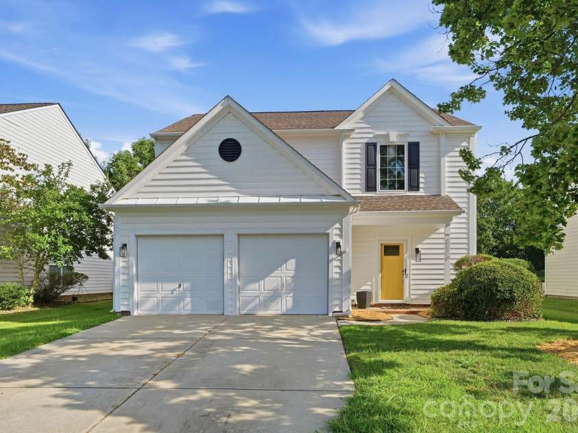 5219 Bentgrass Run Drive, Charlotte, NC 28269.  MLS# CAR4399258, YatesRealty ID 38901. 