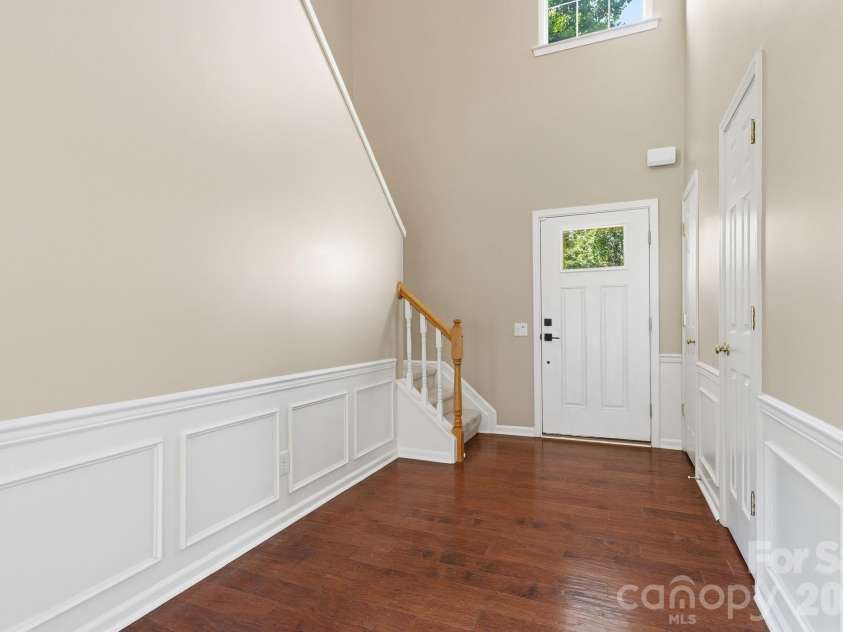 5219 Bentgrass Run Drive, Charlotte, NC 28269.  MLS# CAR4399258, YatesRealty ID 38901. 