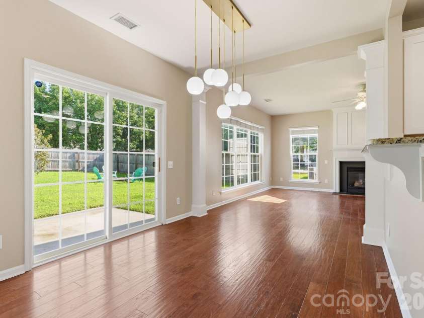 5219 Bentgrass Run Drive, Charlotte, NC 28269.  MLS# CAR4399258, YatesRealty ID 38901. 