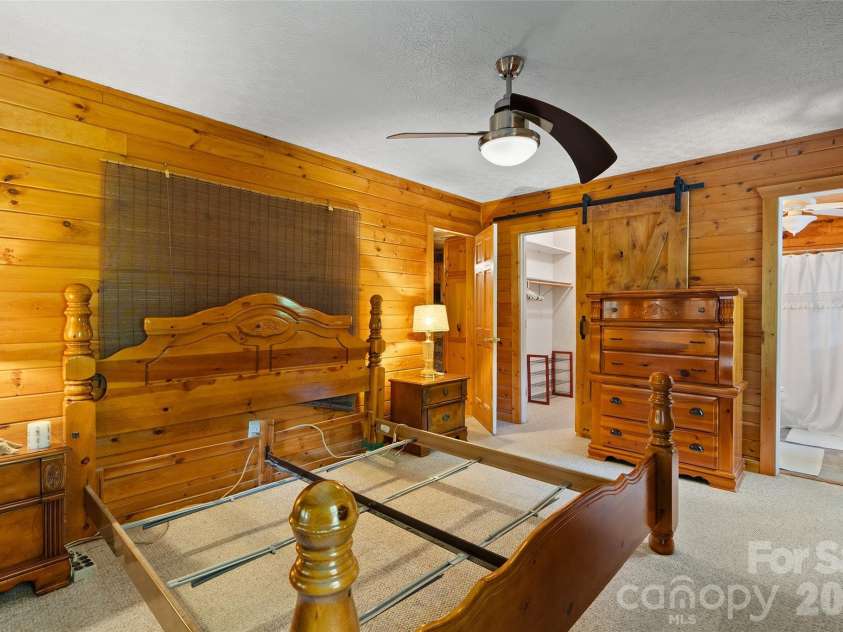 976 Wildcat Run, Maggie Valley, NC 28751.  MLS# CAR4405599, YatesRealty ID 38903. 