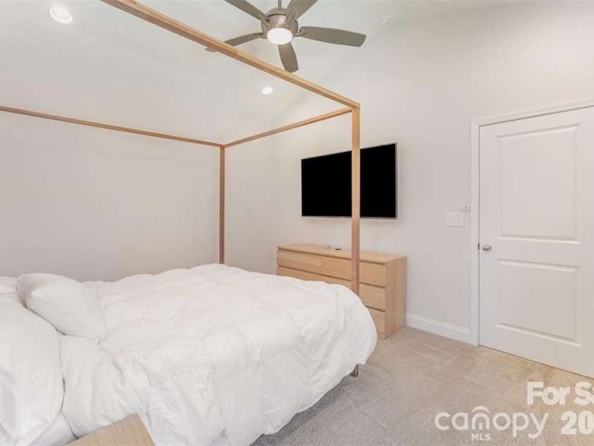 320 Lawrence Gray Road, Charlotte, NC 28262.  MLS# CAR4405646, YatesRealty ID 38905. 