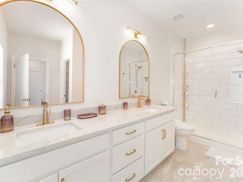 320 Lawrence Gray Road, Charlotte, NC 28262.  MLS# CAR4405646, YatesRealty ID 38905. 