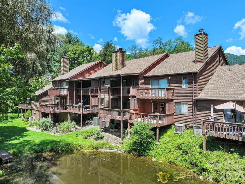 36 Meadows Lane, Maggie Valley, NC 28751.  MLS# CAR4405009, YatesRealty ID 38906. 