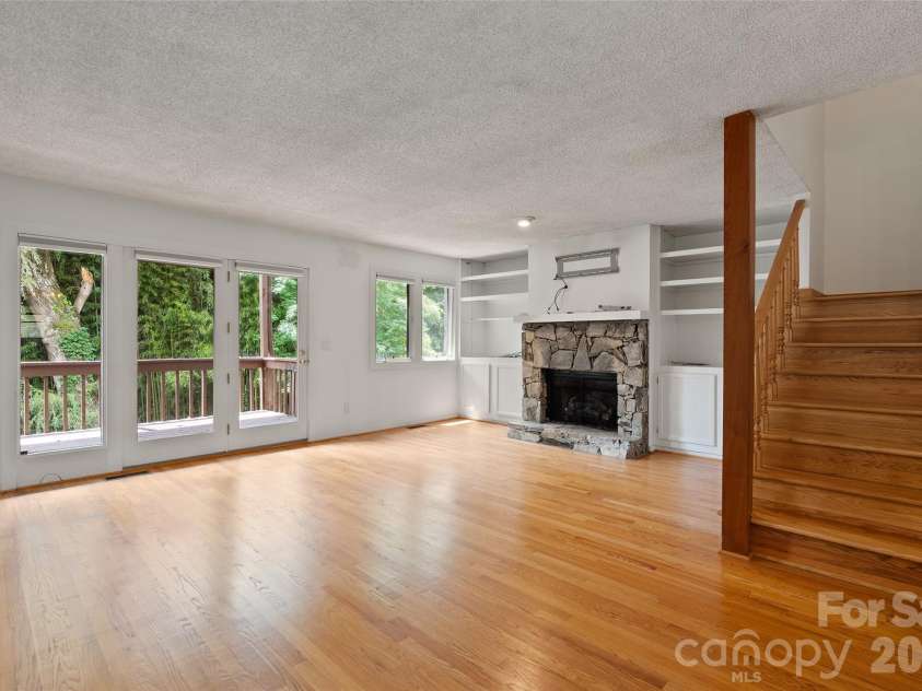 36 Meadows Lane, Maggie Valley, NC 28751.  MLS# CAR4405009, YatesRealty ID 38906. 