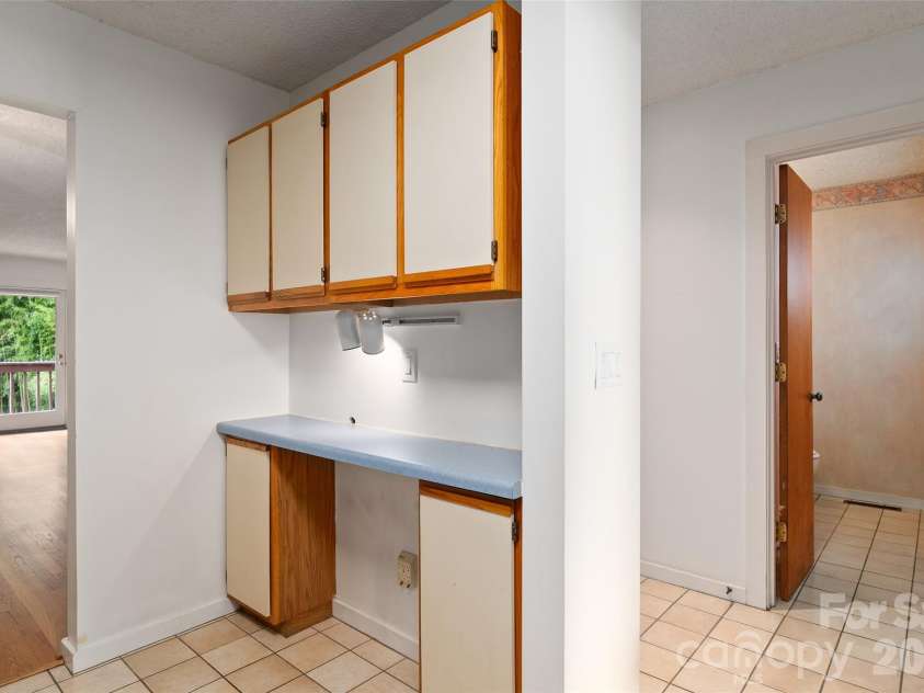 36 Meadows Lane, Maggie Valley, NC 28751.  MLS# CAR4405009, YatesRealty ID 38906. 