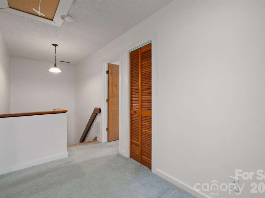 36 Meadows Lane, Maggie Valley, NC 28751.  MLS# CAR4405009, YatesRealty ID 38906. 