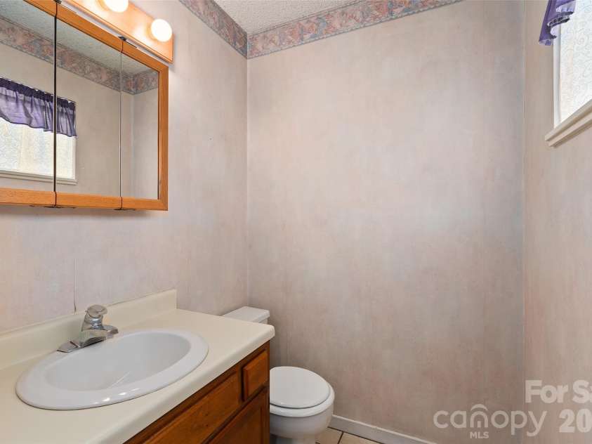 36 Meadows Lane, Maggie Valley, NC 28751.  MLS# CAR4405009, YatesRealty ID 38906. 