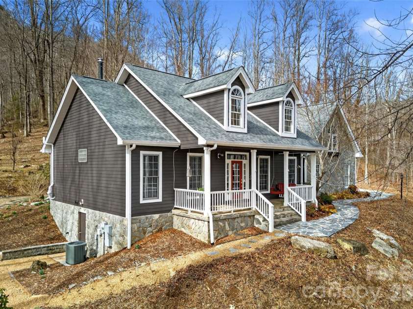 219 Catawba Drive, Marion, NC 28752.  MLS# CAR4346474, YatesRealty ID 3891. 